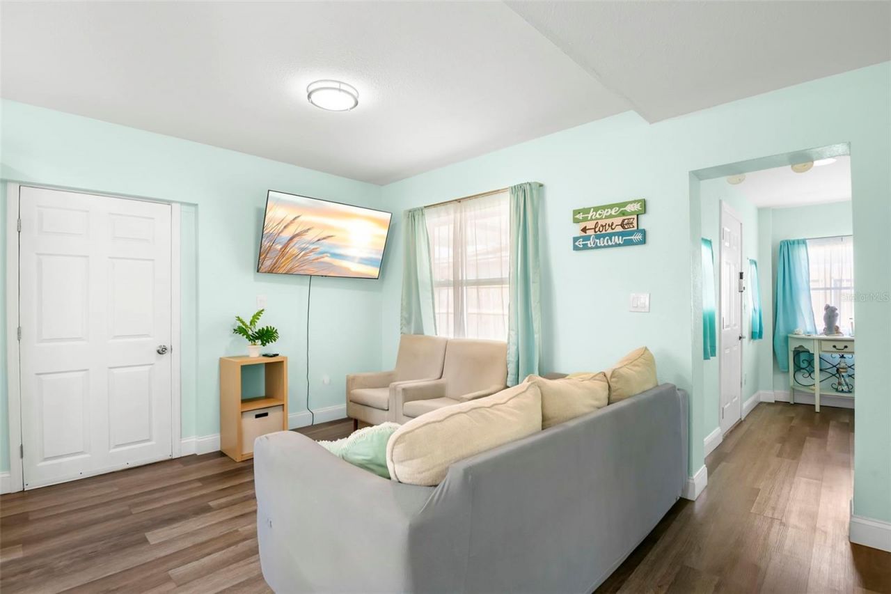 1613 N Martin Luther King Jr Avenue, Clearwater, FL 33755 Photo