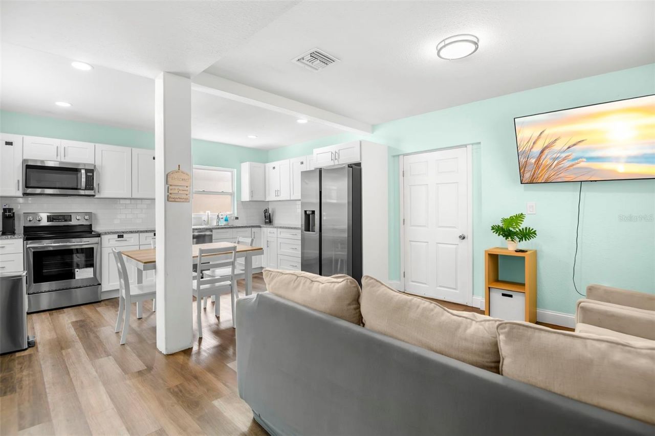 1613 N Martin Luther King Jr Avenue, Clearwater, FL 33755 Photo