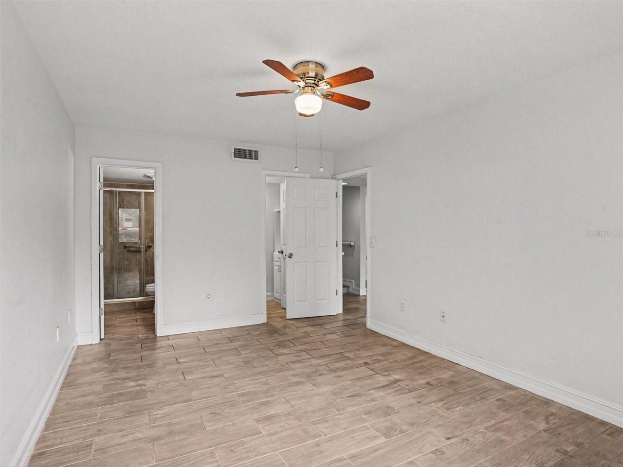 3288 S Semoran Boulevard , Unit 14, Orlando, FL 32822 Photo