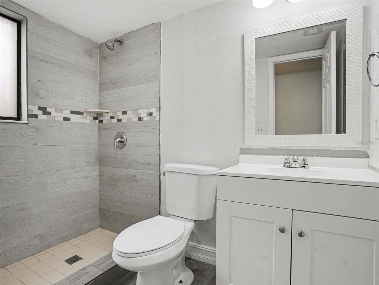 3288 S Semoran Boulevard , Unit 14, Orlando, FL 32822 Photo