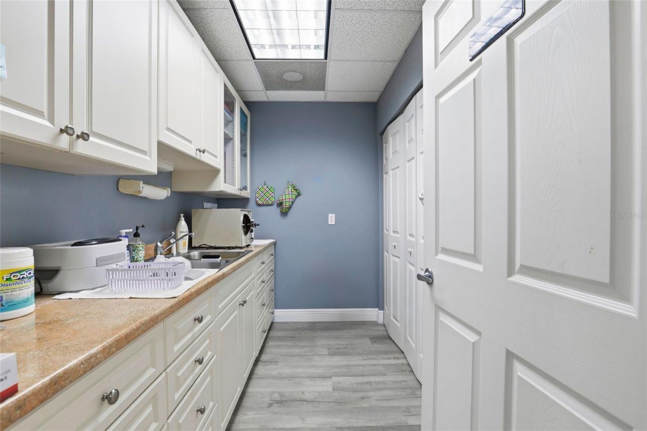 4130 NW 37th Place, Unit Ste E, Gainesville, FL 32606 Photo