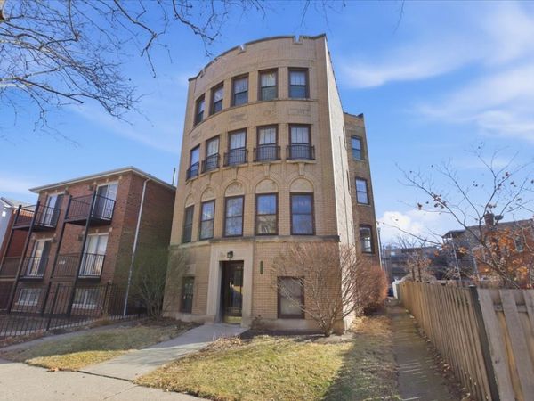 7409 N Claremont Avenue , Unit 1, Chicago, IL 60645