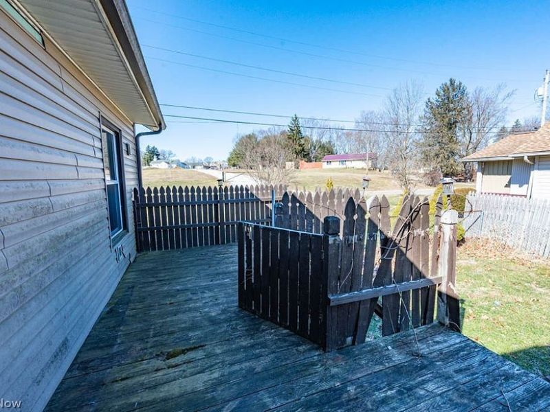 3236 Young Avenue NW, Massillon, OH 44647 Photo 12