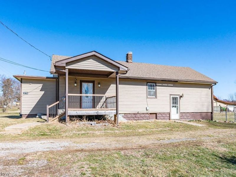 3236 Young Avenue NW, Massillon, OH 44647 Photo 2