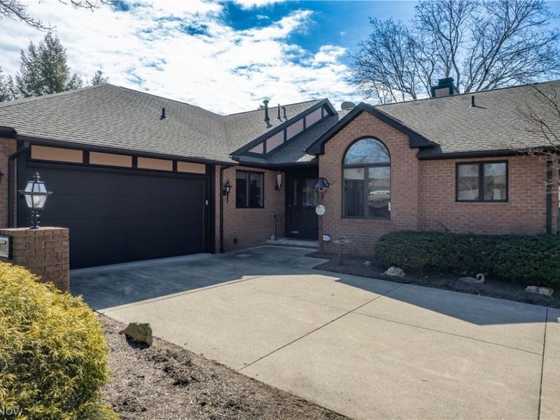 101 N Circle Drive , Canton, OH 44709 Photo 1