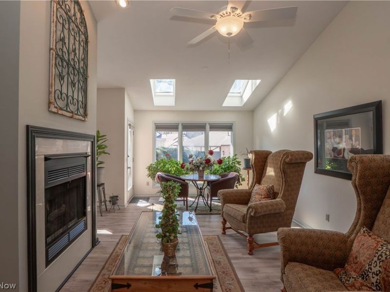 101 N Circle Drive , Canton, OH 44709 Photo 10