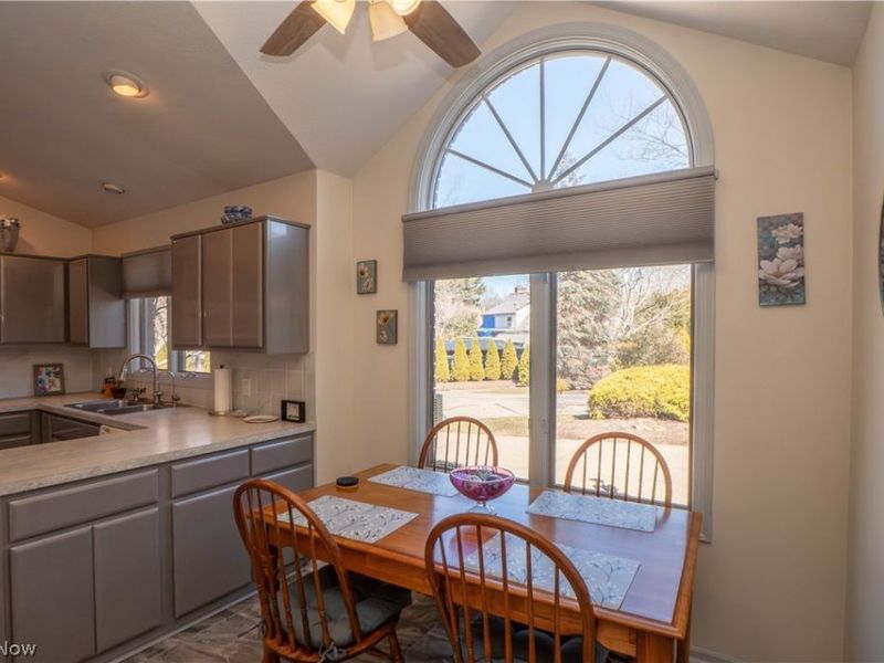 101 N Circle Drive , Canton, OH 44709 Photo 15