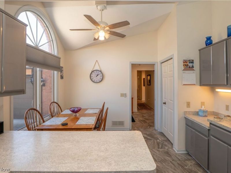 101 N Circle Drive , Canton, OH 44709 Photo 16