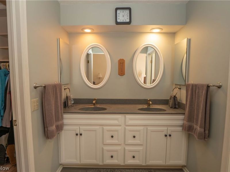 101 N Circle Drive , Canton, OH 44709 Photo 23