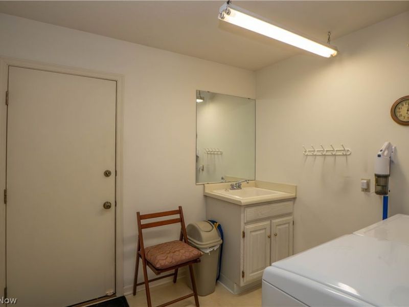 101 N Circle Drive , Canton, OH 44709 Photo 29