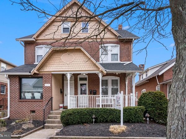 515 N BROAD STREET , LANSDALE, PA 19446