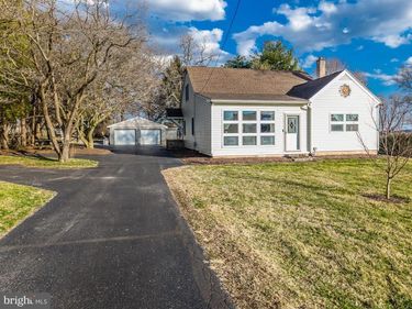 183 WORMAN ROAD, DOUGLASSVILLE, PA 19518
