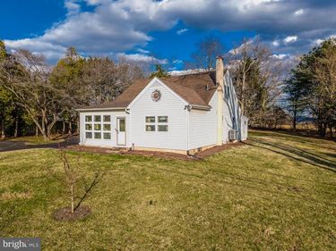183 WORMAN ROAD, DOUGLASSVILLE, PA 19518