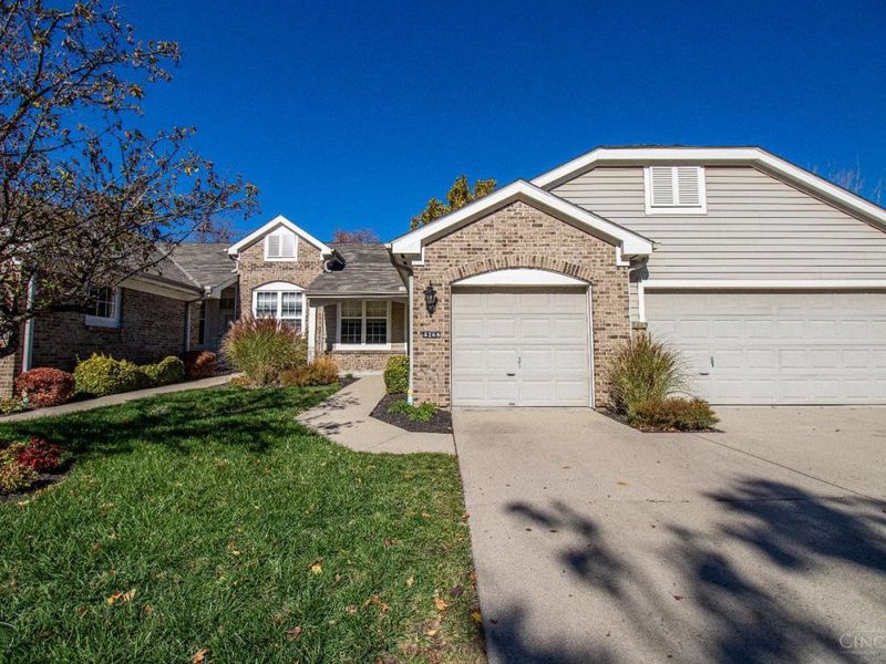 4268 Fontenay Drive, Mason, OH 45040 Photo 3