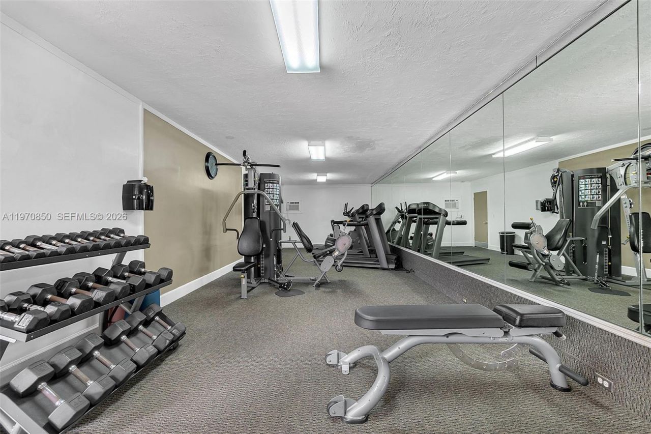 2180 NE 67th St, Unit 723, Fort Lauderdale, FL 33308 Photo