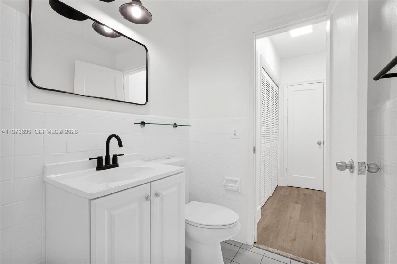 319 80th St , Unit 3, Miami Beach, FL 33141 Photo