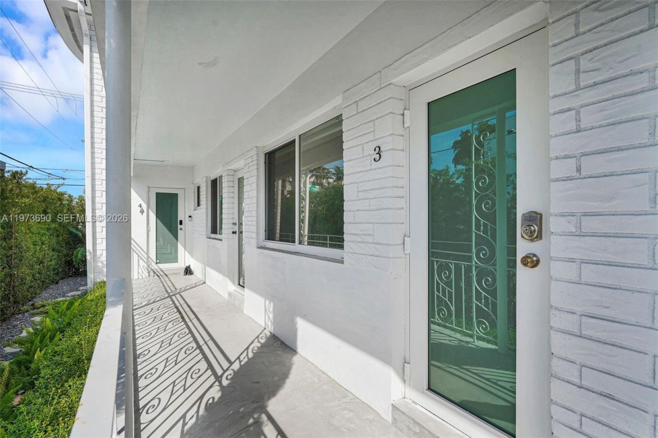 319 80th St , Unit 3, Miami Beach, FL 33141 Photo