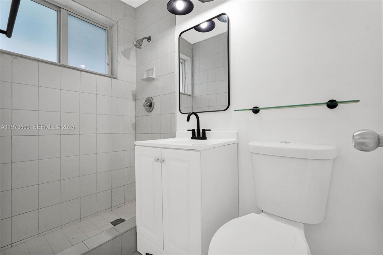 319 80th St , Unit 3, Miami Beach, FL 33141 Photo