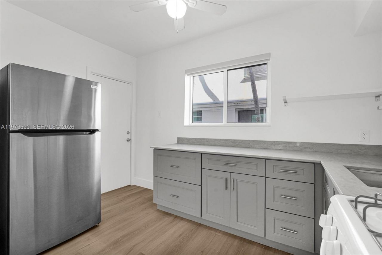 319 80th St , Unit 3, Miami Beach, FL 33141 Photo