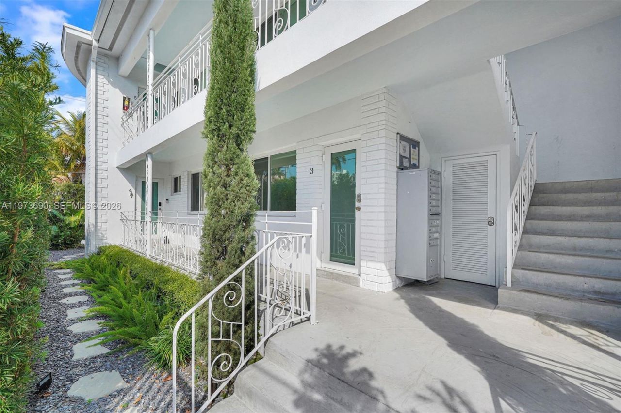 319 80th St , Unit 3, Miami Beach, FL 33141 Photo