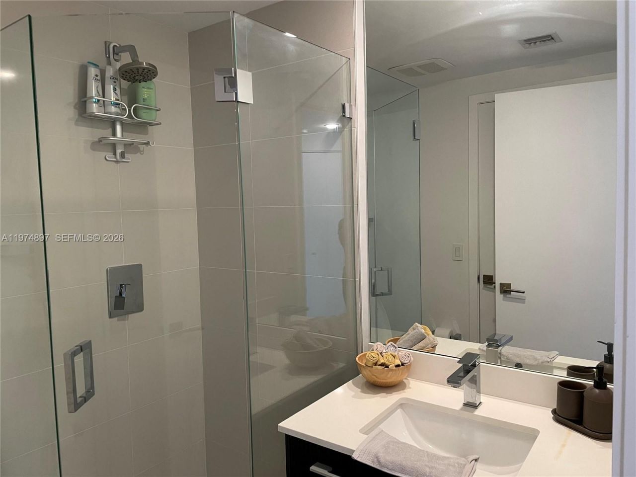 45 SW 9th St, Unit 1206, Miami, FL 33130 Photo