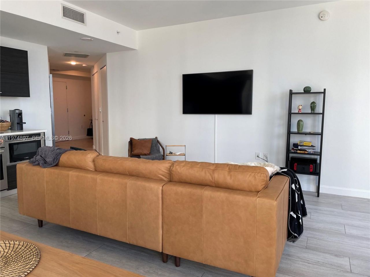 45 SW 9th St, Unit 1206, Miami, FL 33130 Photo