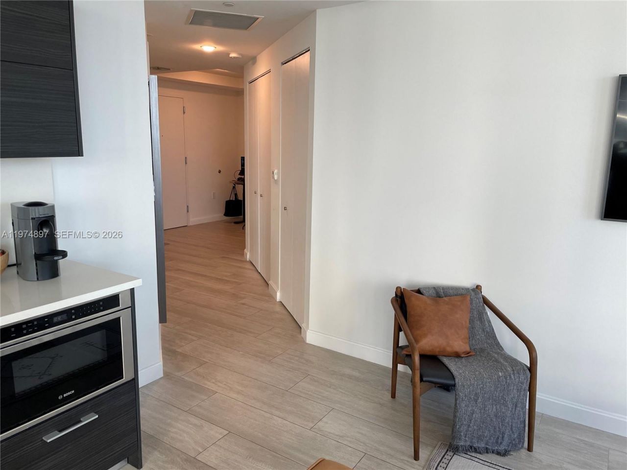 45 SW 9th St, Unit 1206, Miami, FL 33130 Photo