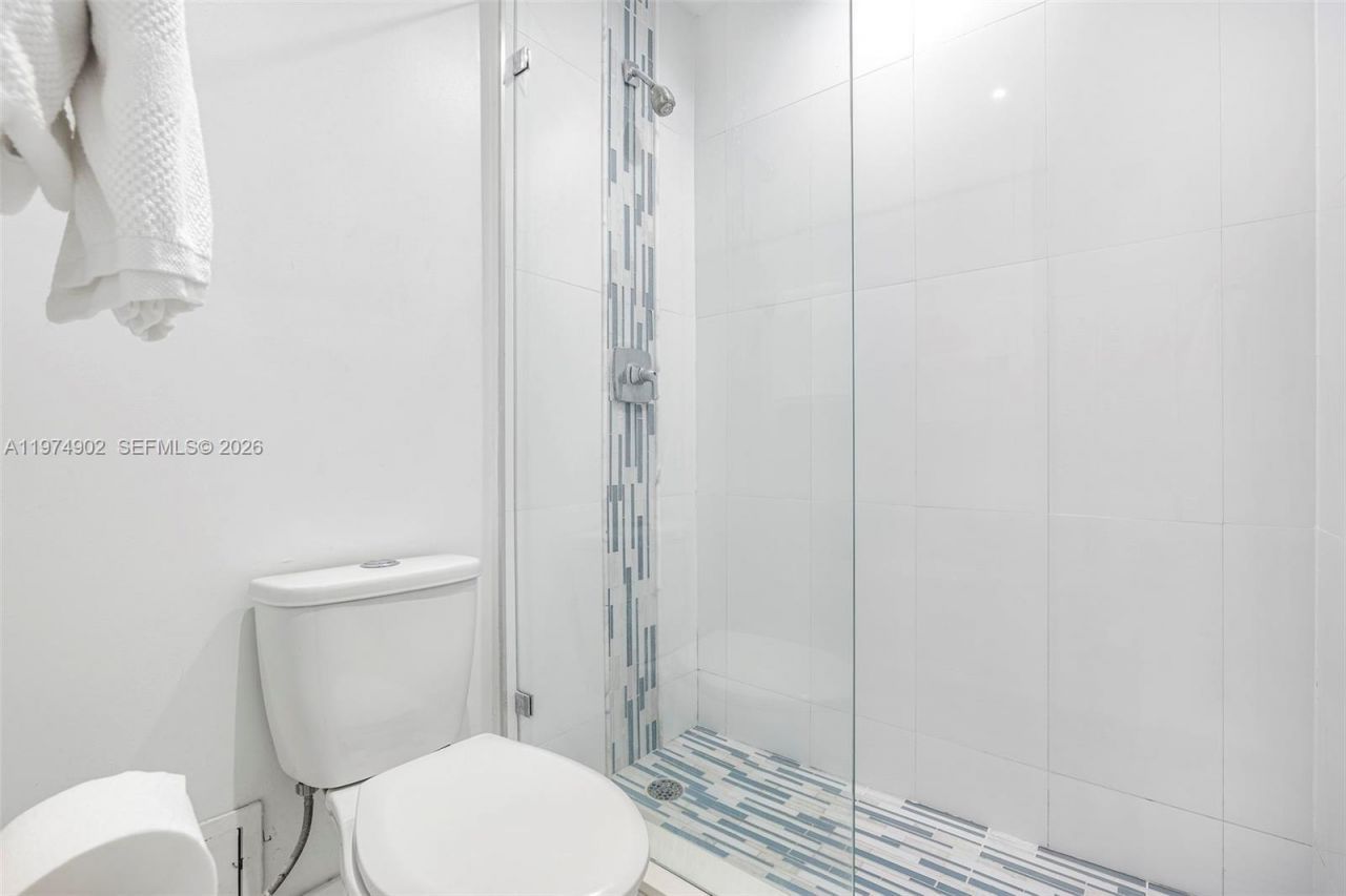 7801 NE 4th Ct, Unit 304, Miami, FL 33138 Photo