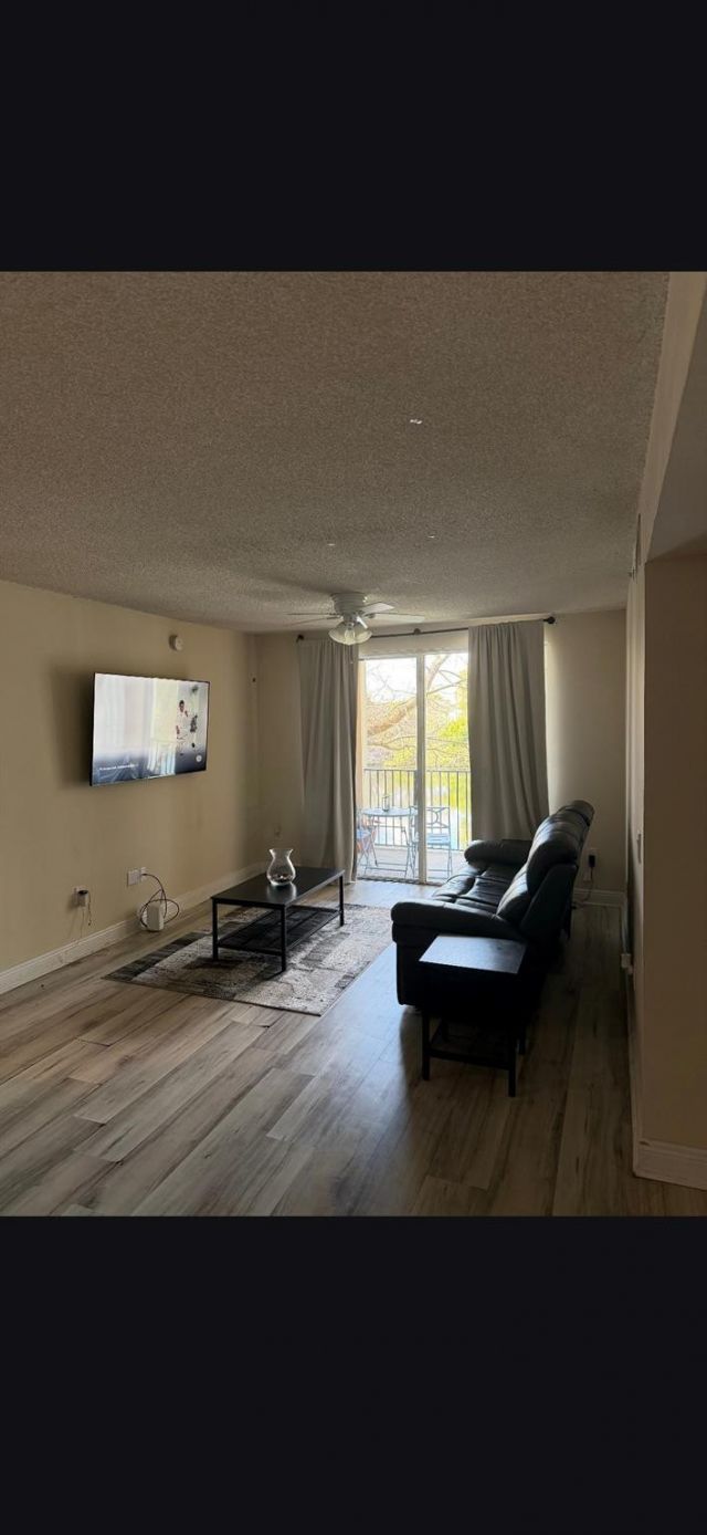 2090 W Preserve Way, Unit 206, Miramar, FL 33025 Photo