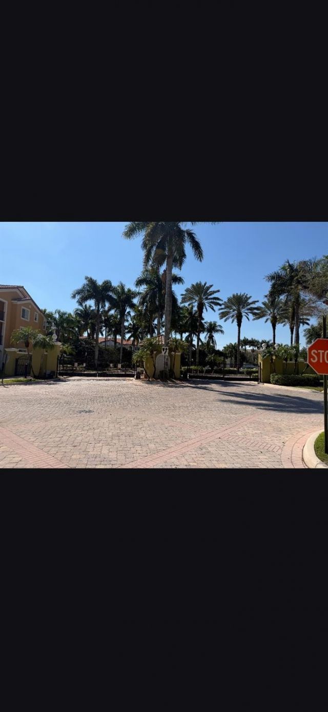 2090 W Preserve Way, Unit 206, Miramar, FL 33025 Photo