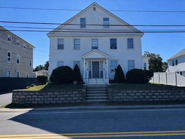 61 Plain St, Unit 1R, Taunton, MA 02780