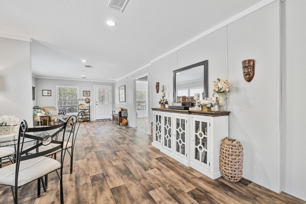 371 Rhode Drive Photo 21