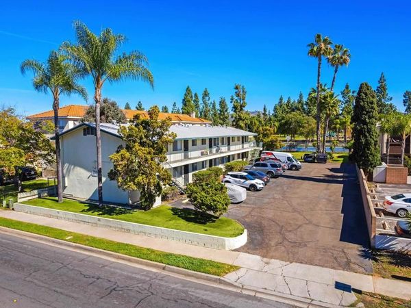 359 N 1st St, El Cajon, CA 92021