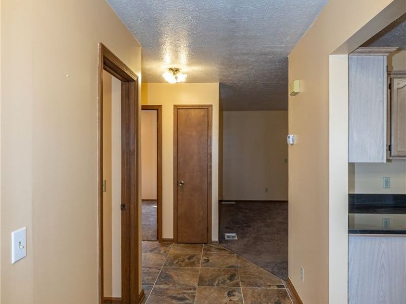 1260 Meadowview Lane , Amherst, OH 44001 Photo 12