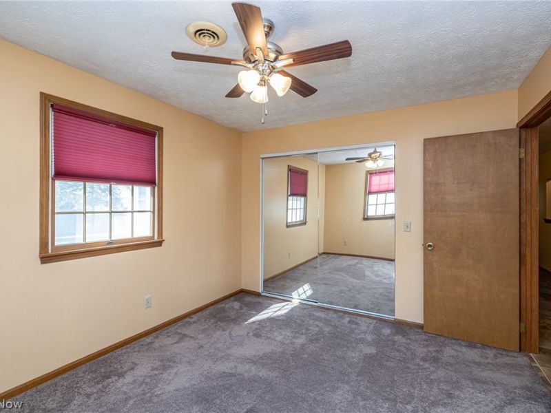 1260 Meadowview Lane , Amherst, OH 44001 Photo 25