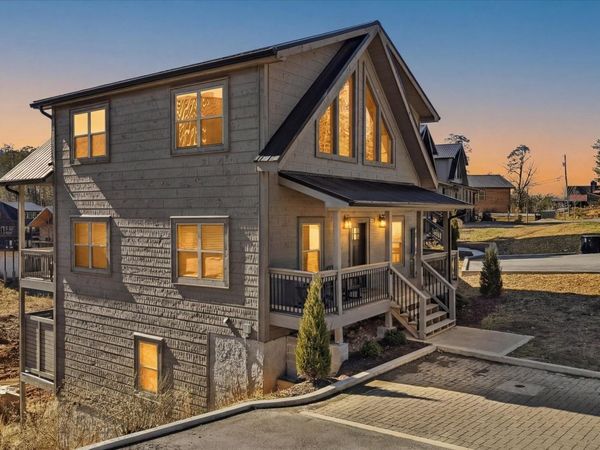 2872 Sequoia Road, Pigeon Forge, TN 37863