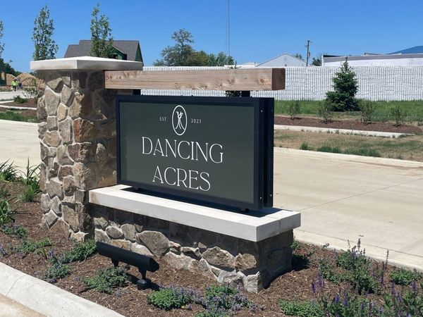 203 Tango Circle, Monticello, IL 61856