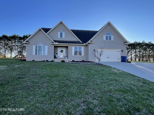 167 Wind Chase Way, Madisonville, TN 37354