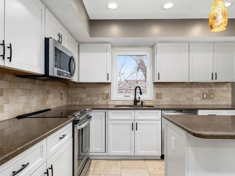 2822 Big Sur Drive, Lewis Center, OH 43035 Photo 14