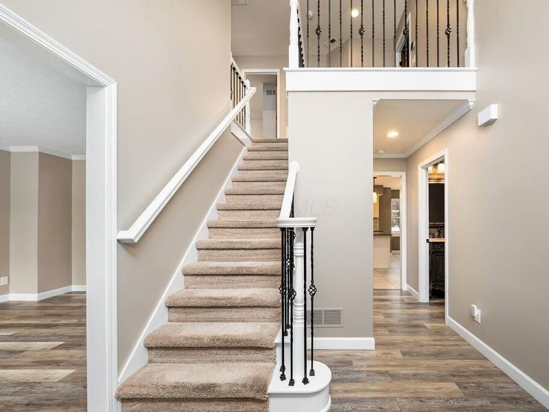 2822 Big Sur Drive, Lewis Center, OH 43035 Photo 2