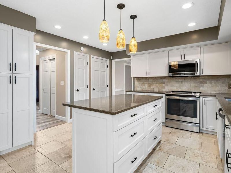 2822 Big Sur Drive, Lewis Center, OH 43035 Photo 22