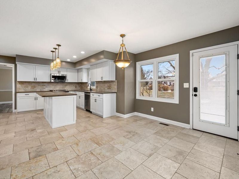 2822 Big Sur Drive, Lewis Center, OH 43035 Photo 23