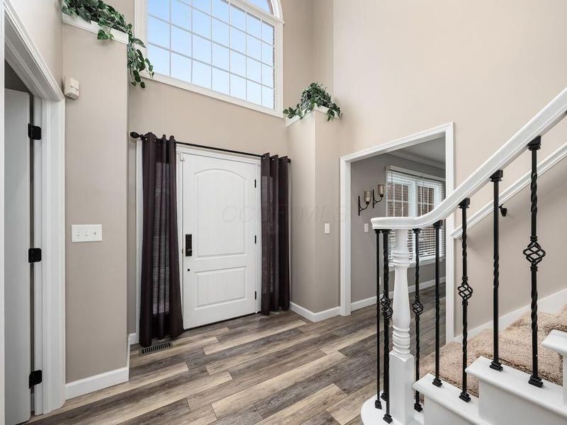 2822 Big Sur Drive, Lewis Center, OH 43035 Photo 4