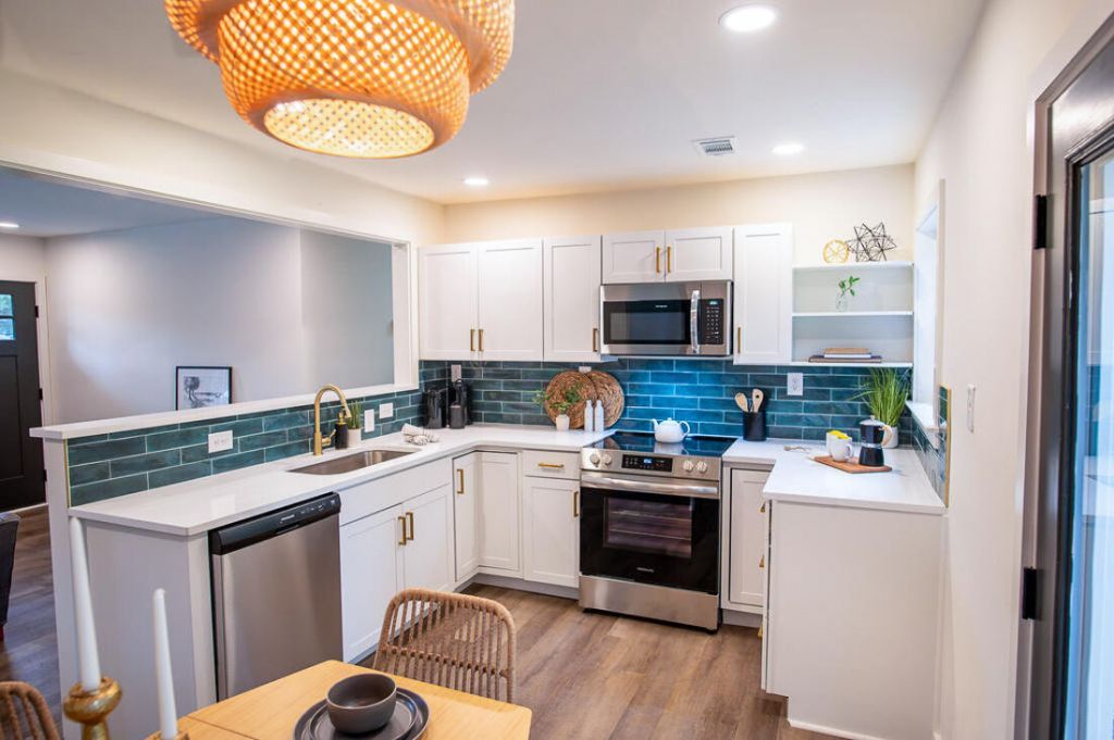 1733 Main Road  Photo 9