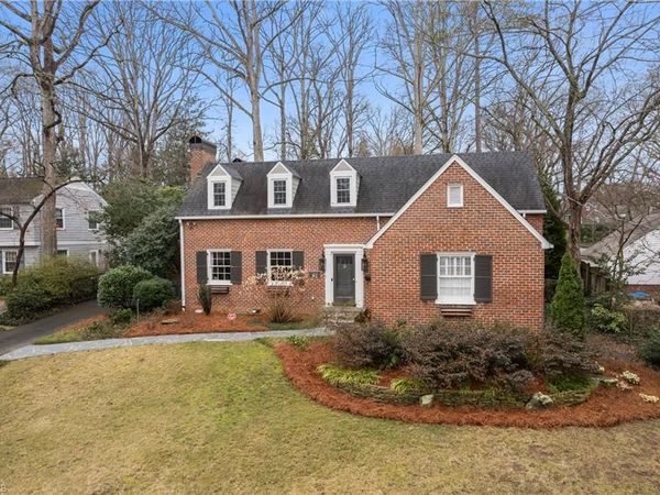 2540 Buena Vista Road , Winston-Salem, NC 27104