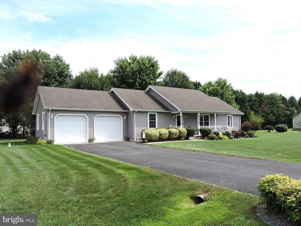 322 CLEARBROOKE BOULEVARD, SEAFORD, DE 19973