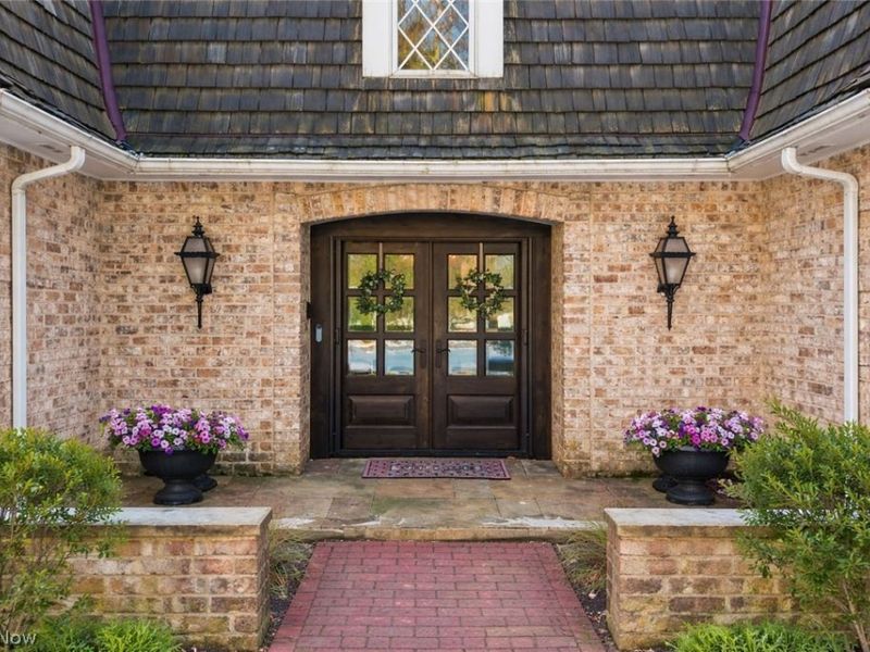 2731 Emerson Drive , Pepper Pike, OH 44124 Photo 2