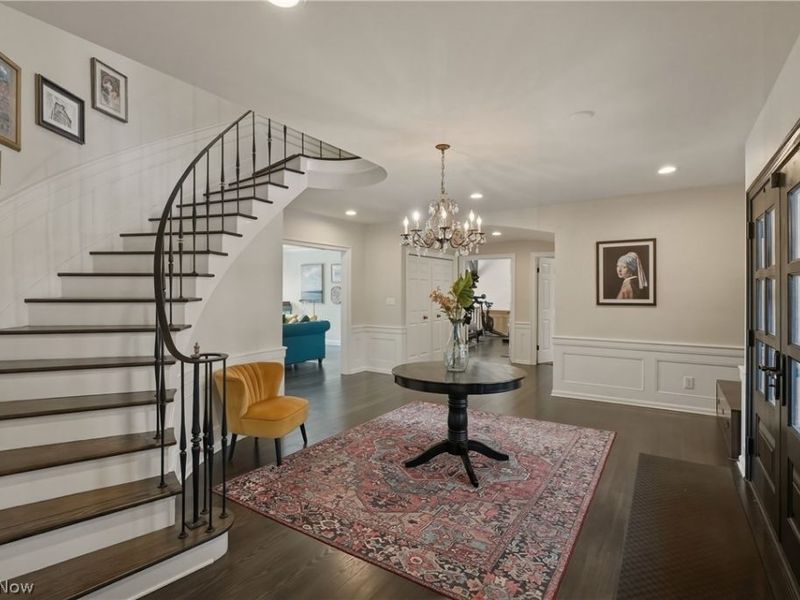 2731 Emerson Drive , Pepper Pike, OH 44124 Photo 3