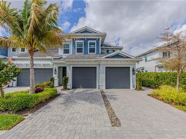 2561 Seychelles DR, Unit 304, NAPLES, FL 34112