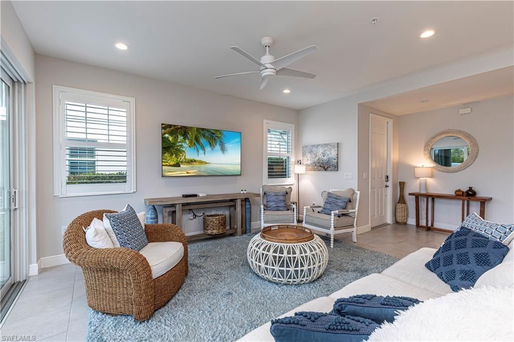 2561 Seychelles Dr, Unit 304, Naples, FL 34112 Photo